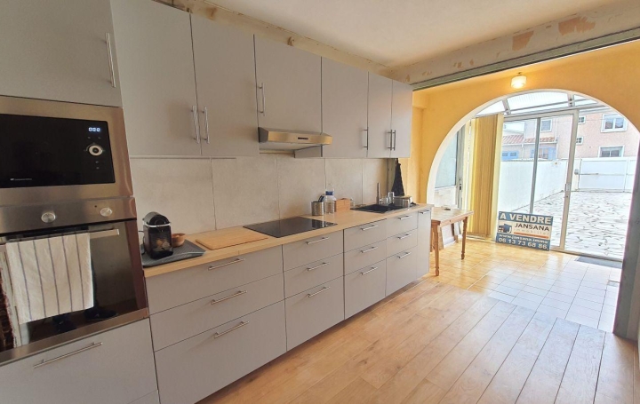 Maison NARBONNE (11100)  101 m2 219 000 € 