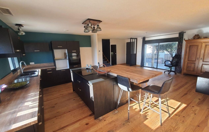 Réseau Immo-diffusion : Maison  VINASSAN  188 m2 294 000 € 