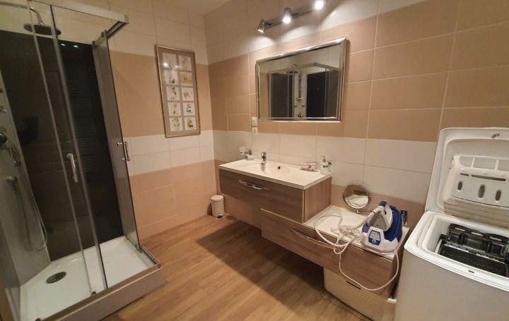 5 Pièces MONTREDON-DES-CORBIERES (11100)  161 m2 209 000 € 