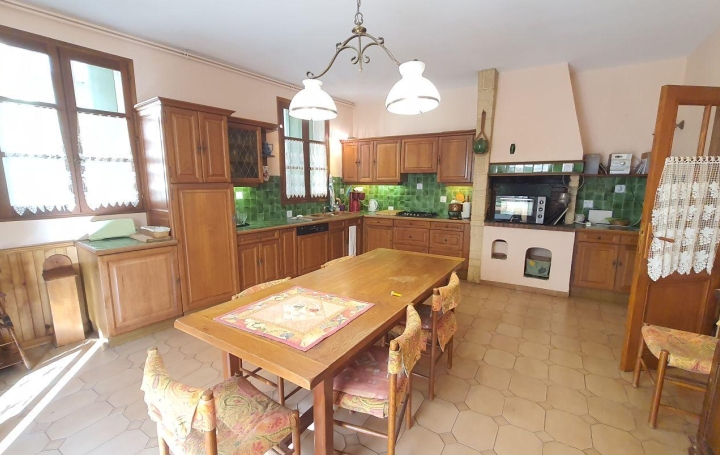 Maison MONTREDON-DES-CORBIERES (11100)  300 m2 655 000 € 