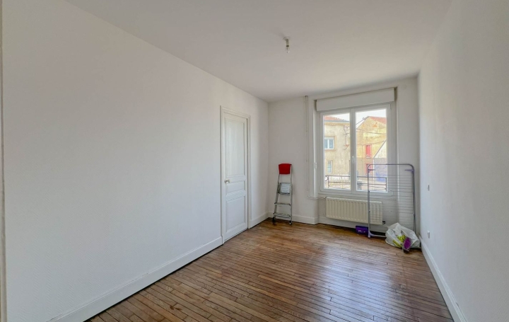 Immeuble JARNY (54800)  278 m2 189 000 € 