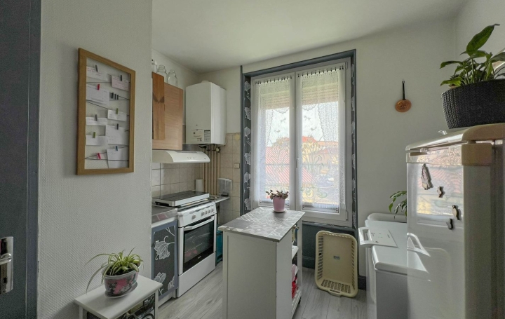 Immeuble JARNY (54800)  278 m2 189 000 € 