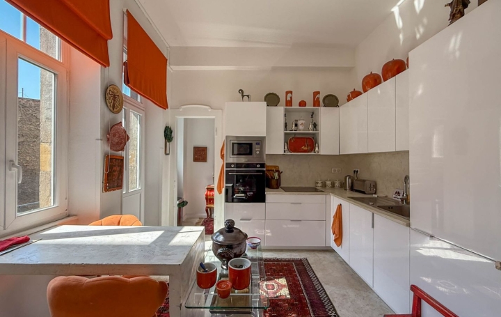 6 Pièces METZ (57000)  204 m2 619 000 € 