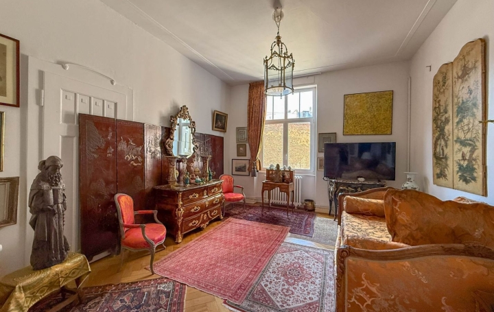 6 Pièces METZ (57000)  204 m2 619 000 € 