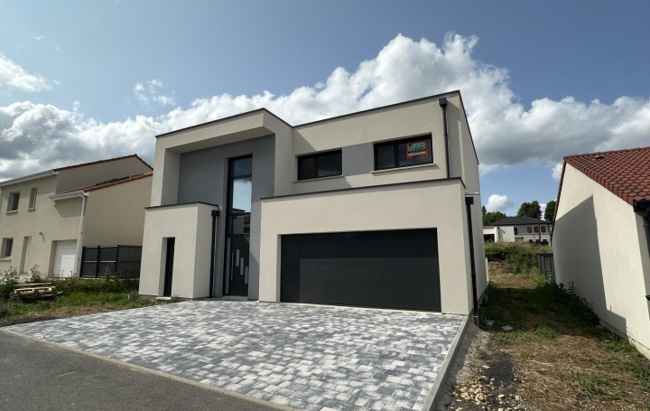 Maison FEY (57420)  149 m2 420 000 € 