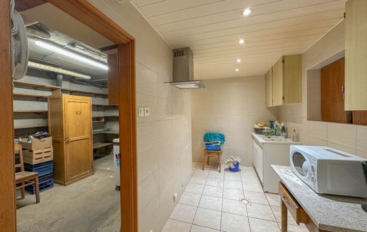 Maison METZ (57000)  101 m2 250 000 € 