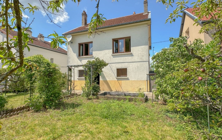 Maison METZ (57000)  101 m2 250 000 € 