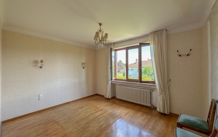 Maison METZ (57000)  101 m2 250 000 € 