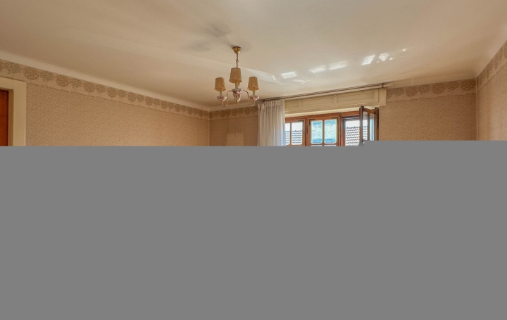 Maison METZ (57000)  101 m2 250 000 € 