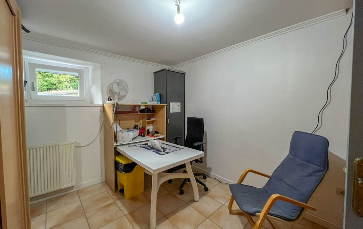 5 Pièces ARS-SUR-MOSELLE (57130)  92 m2 166 000 € 