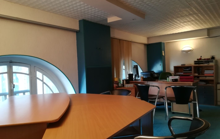 Local commercial LA ROCHELLE (17000)  44 m2 45 000 € 