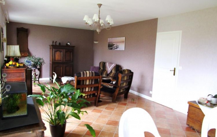 Réseau Immo-diffusion : Maison  BOURGNEUF  123 m2 252 000 € 