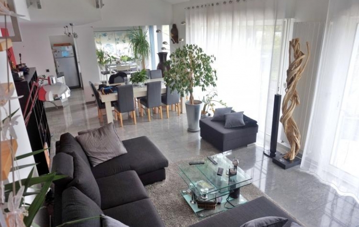 Réseau Immo-diffusion : Maison  LAGORD  140 m2 380 000 € 