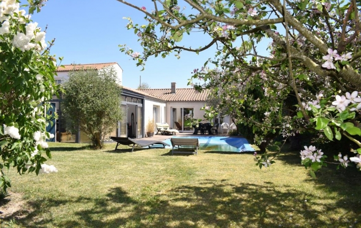 Réseau Immo-diffusion : Maison  LAGORD  130 m2 355 000 € 