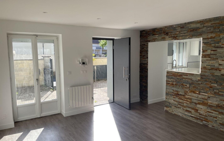 Réseau Immo-diffusion : Studio  MAFFLIERS  32 m2 750 € 