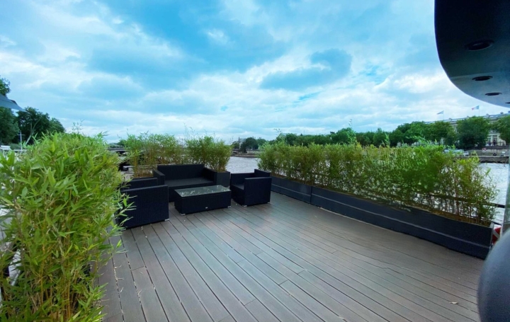 4 Pièces PARIS (75008)  100 m2 1 200 000 € 