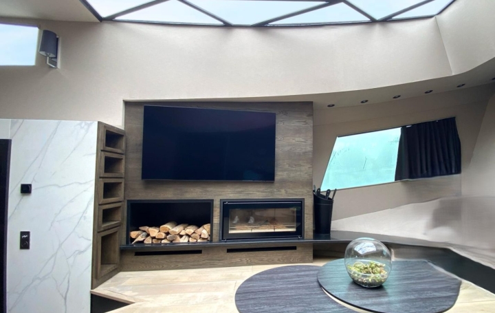 4 Pièces PARIS (75008)  100 m2 1 200 000 € 