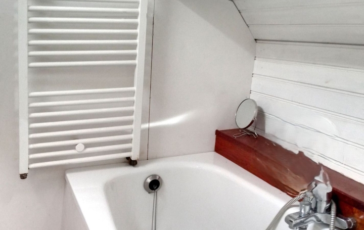 3 Pièces PARIS (75011)  45 m2 165 000 € 