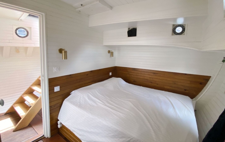 4 Pièces PARIS (75015)  90 m2 835 000 € 