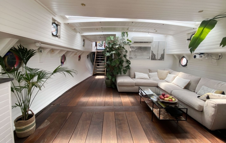 4 Pièces PARIS (75015)  90 m2 835 000 € 