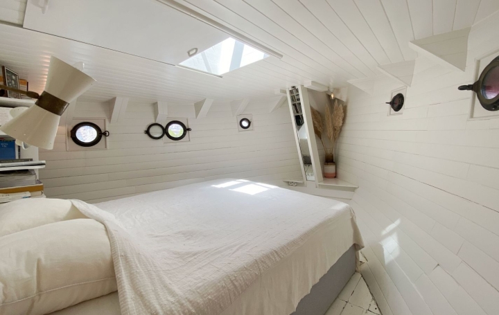 4 Pièces PARIS (75015)  90 m2 835 000 € 