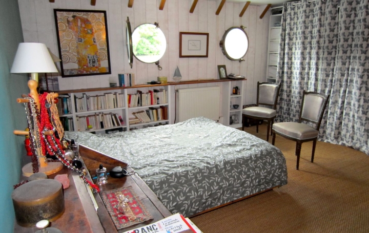 Maison SAINT-MAUR-DES-FOSSES (94100)  145 m2 399 000 € 