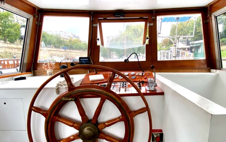 4 Pièces PARIS (75012)  75 m2 450 000 € 