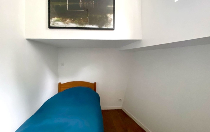 4 Pièces PARIS (75012)  75 m2 450 000 € 