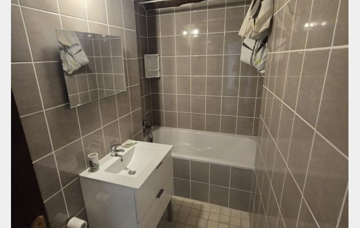 2 Pièces DIJON (21000)  27 m2 500 € 