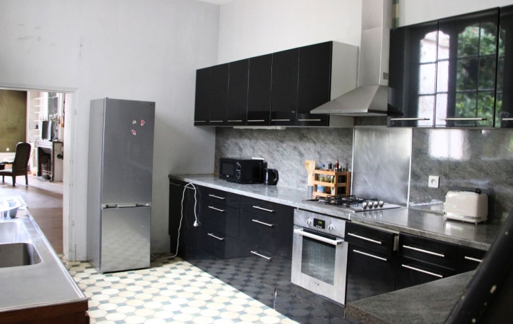 Maison de ville AUXERRE (89000)  280 m2 340 000 € 