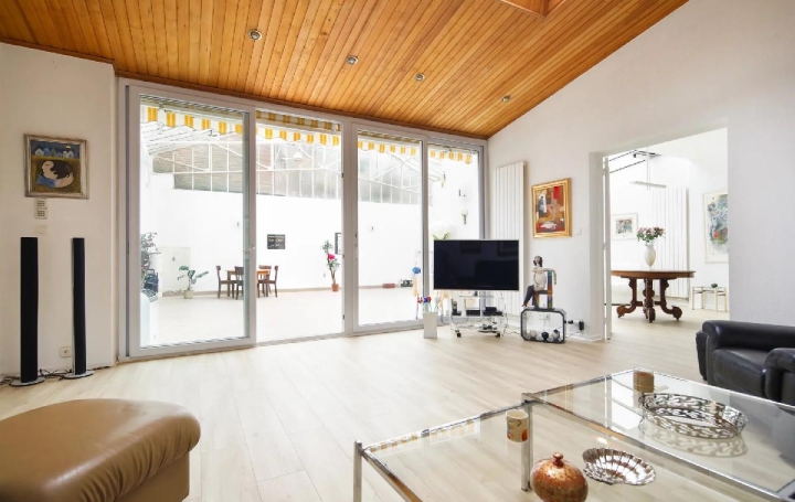 Maison PARIS (75014)  245 m2 2 850 000 € 