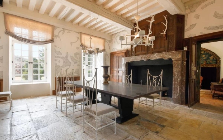 Maison ARTHIES (95420)  730 m2 5 200 000 € 