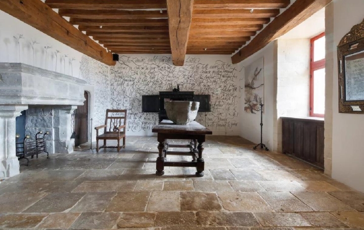 Maison ARTHIES (95420)  730 m2 5 200 000 € 