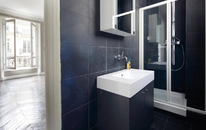 7 Pièces PARIS (75009)  181 m2 1 950 000 € 