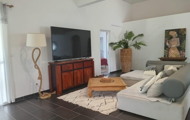 Maison / Villa LE LAMENTIN (97232) 100 m<sup>2</sup> 1 850 € 