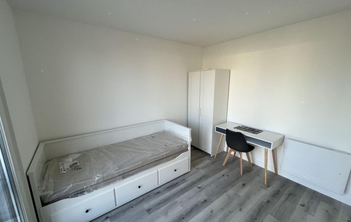 Réseau Immo-diffusion : Studio  PONTOISE  15 m2 650 € 