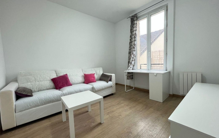 Réseau Immo-diffusion : Appartement P2  LA COURNEUVE  38 m2 1 000 € 
