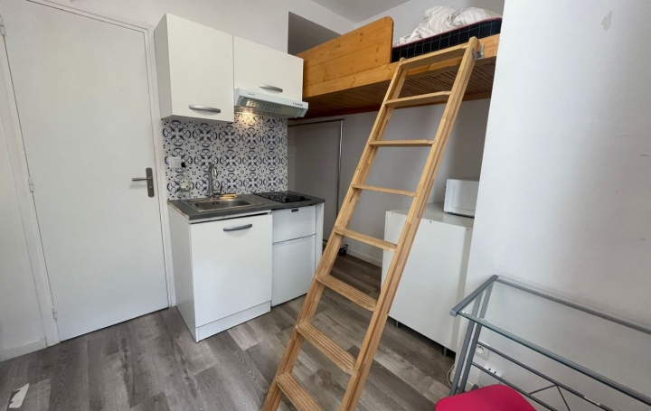 Appartement SURESNES (92150) 11 m<sup>2</sup> 550 € 