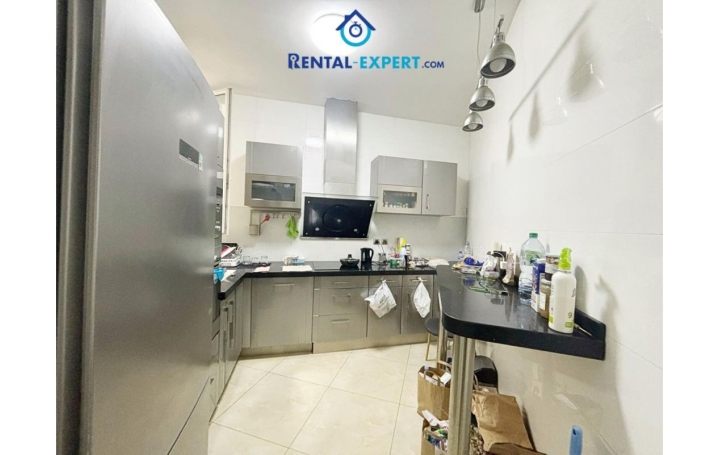 5 Pièces PARIS (75010)  103 m2 910 000 € 