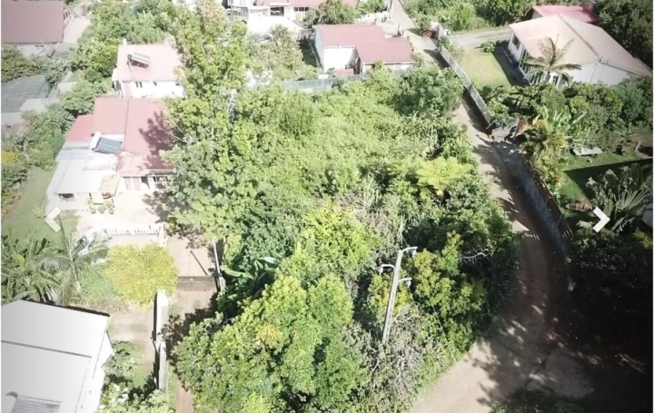 Autre LE GUILLAUME (97423) 1 217 m<sup>2</sup> 106 607 € 