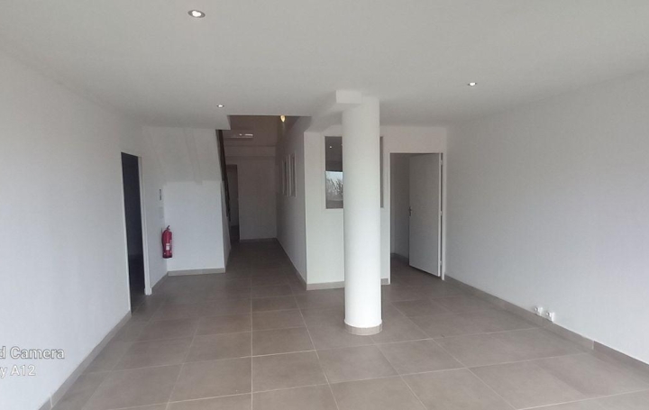 Local d'activité LA POSSESSION (97419)  350 m2 420 000 € 