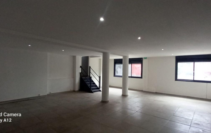 Local d'activité LA POSSESSION (97419)  350 m2 420 000 € 