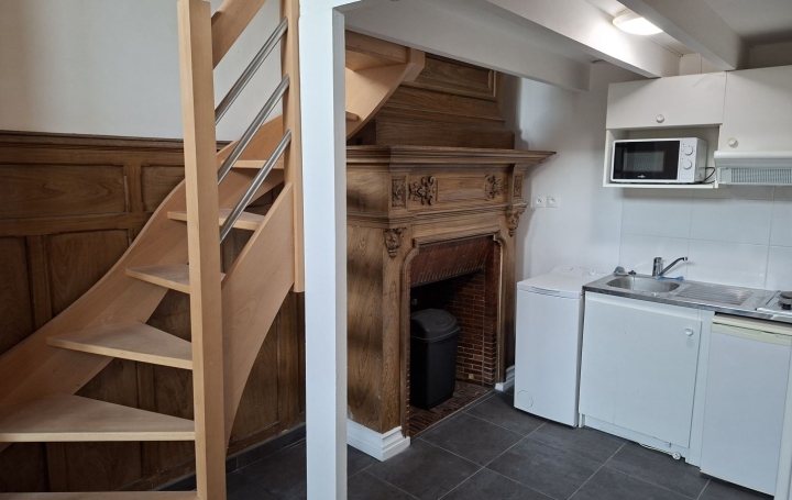 Studio ROUBAIX (59100)  31 m2 600 € 