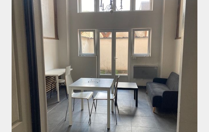 Studio ROUBAIX (59100)  31 m2 600 € 