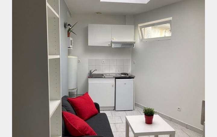 Studio LILLE (59000)  25 m2 570 € 