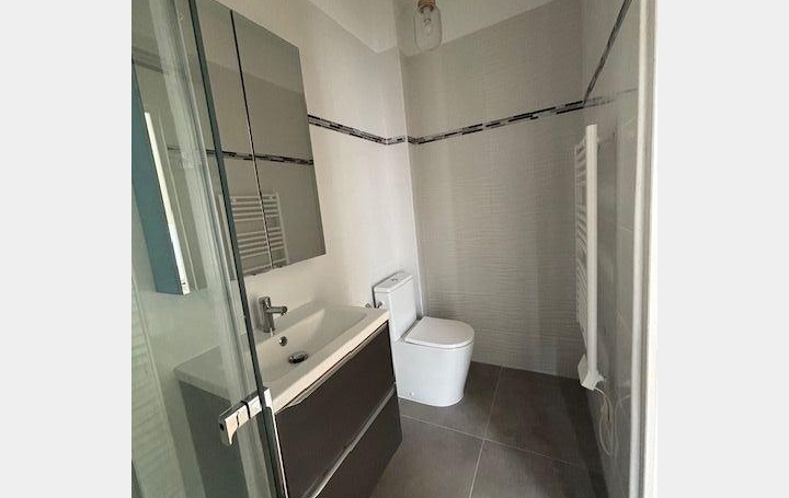 Studio TOURCOING (59200)  19 m2 540 € 