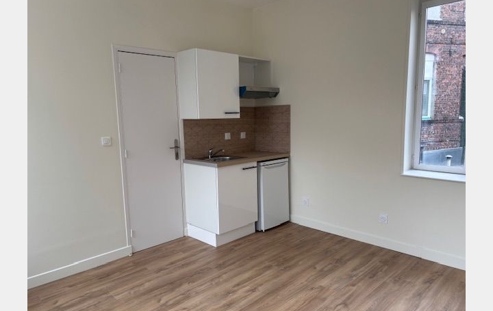 Studio TOURCOING (59200)  19 m2 540 € 