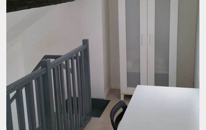 Studio TOURCOING (59200)  30 m2 610 € 