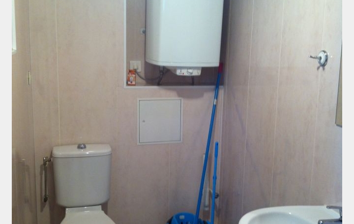 Studio TOURCOING (59200)  30 m2 610 € 