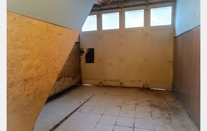 3 Pièces TOURCOING (59200)  69 m2 840 € 